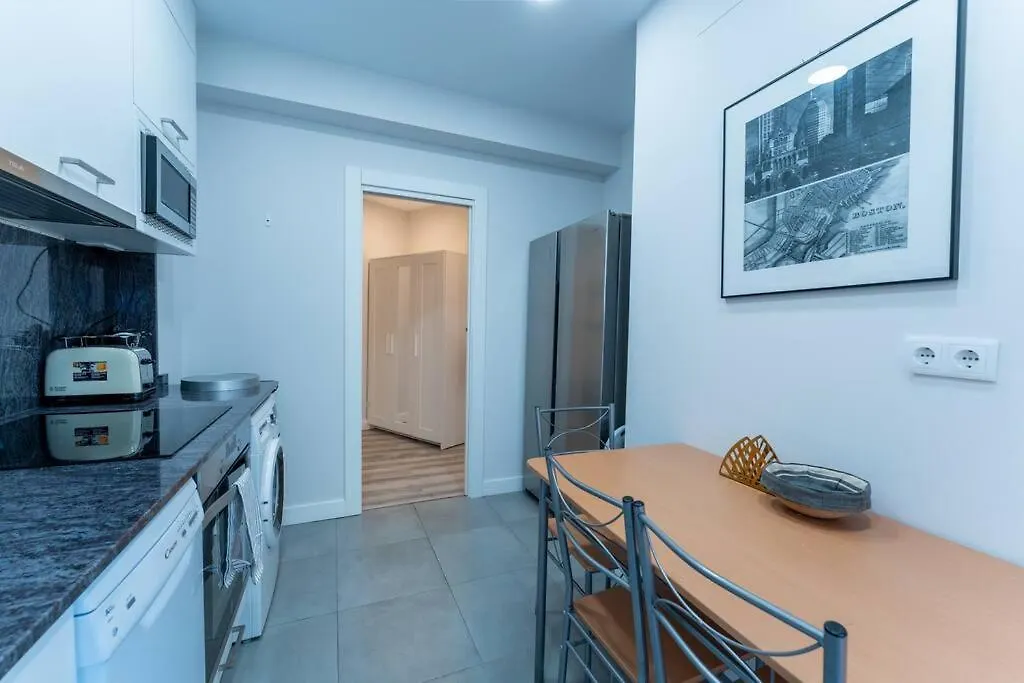 Valdecilla Center Apartment Santander